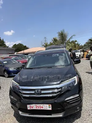 2018 Honda Pilot Touring AWD Black