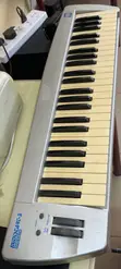 MidiTech -5 Pro Keys - 1