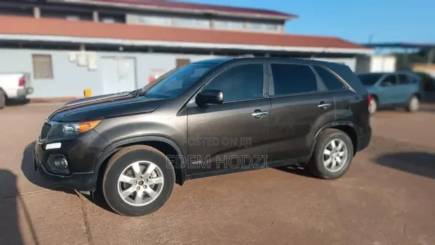 Kia Sorento 2010 - 1