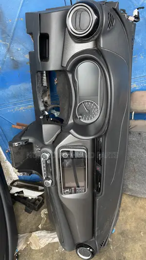 Nissan Kicks Dashboard (2015-2018)