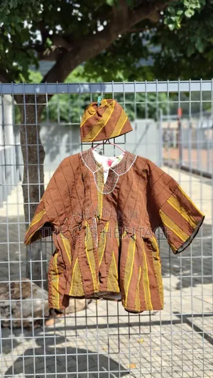 CJs Heritage Blue & Brown Fugu Top | African Traditional Wear