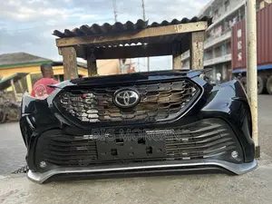 Toyota Highlander Front Bumper (2020-2023)