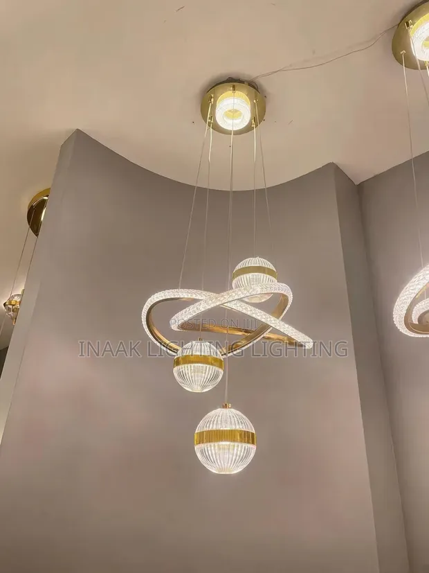 3-Globe Ring Chandelier - Crystal & Gold Pendant - 1