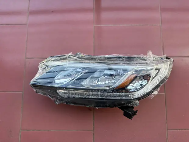 Honda CR-V 2015-2016 Headlight (Half LED) - 1