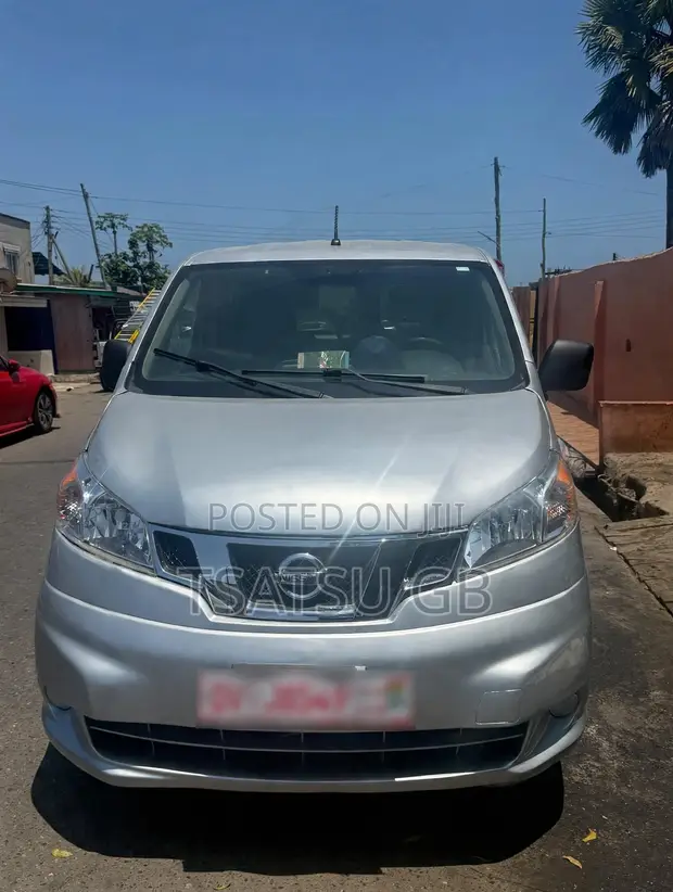 Nissan NV200 2016 Silver - 1