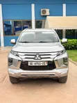 Mitsubishi Pajero 2021 Silver - 1