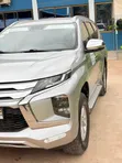 Mitsubishi Pajero 2021 Silver - 4