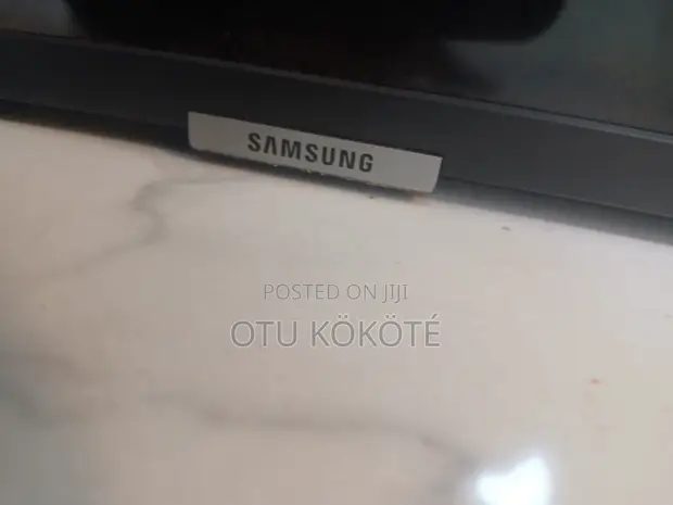 Samsung 55-inch 4K Smart TV - 1