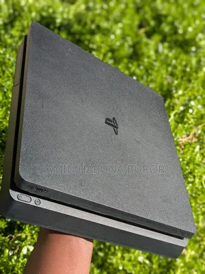 PS4 Slim Jailbreak with FC27 and 8 Games