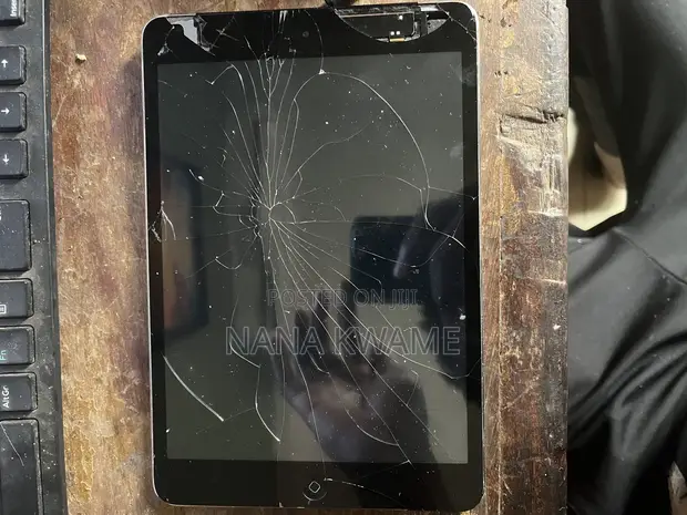 Apple iPad mini 2 32GB White - 1