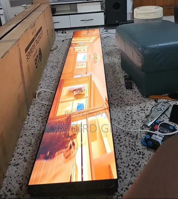 LG 86BH5F Digital Signage - 1