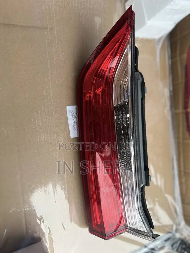 Honda CR-V Boot Light (2017-2020) - 1