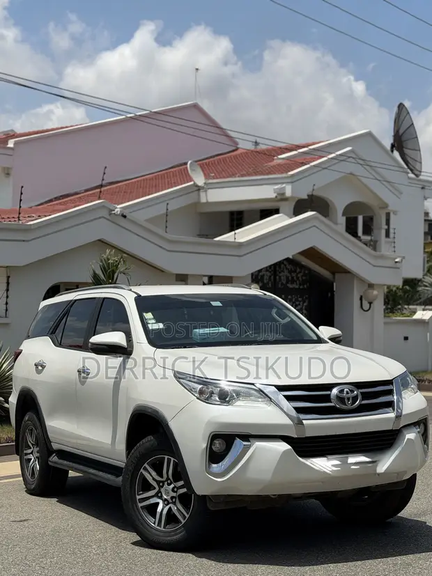Toyota Fortuner 3.0 D AWD 2020 White - 1