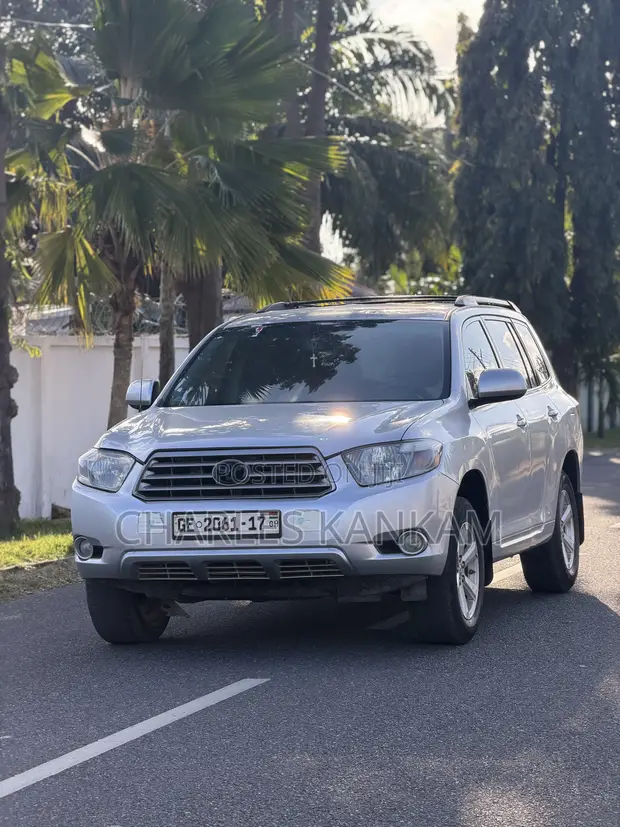Toyota Highlander Sport 2010 Silver - 1
