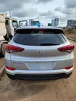 Hyundai Tucson 2018 Silver - 2