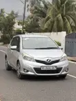 Toyota Vitz 1.3 FWD 5dr 2013 Silver - 4