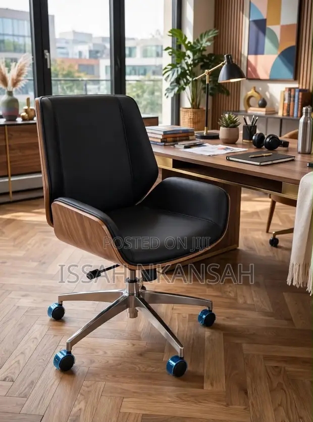 Luxury CEO Wood & Leather Office Chair - 1