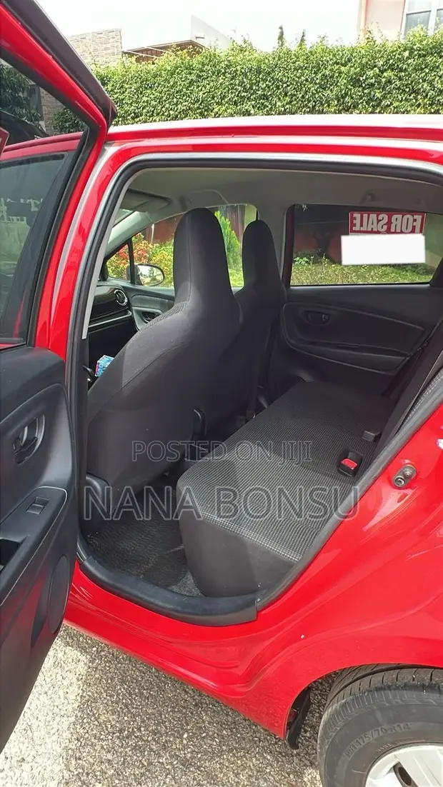 Toyota Vitz 1.5 FWD 5dr 2015 Red - 1