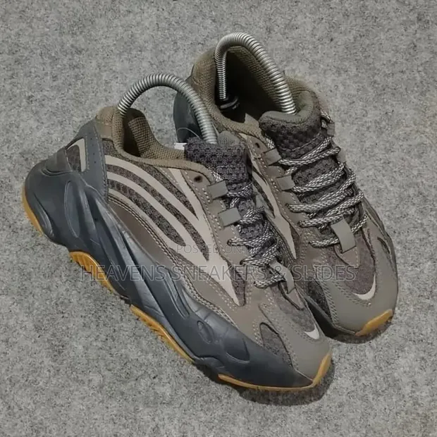Adidas Yeezy Boost 700 V2 Geode - 1
