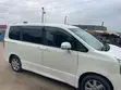 Toyota Voxy 2010 White - 1