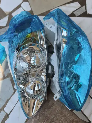 Toyota Corolla Headlight (2003-2008)