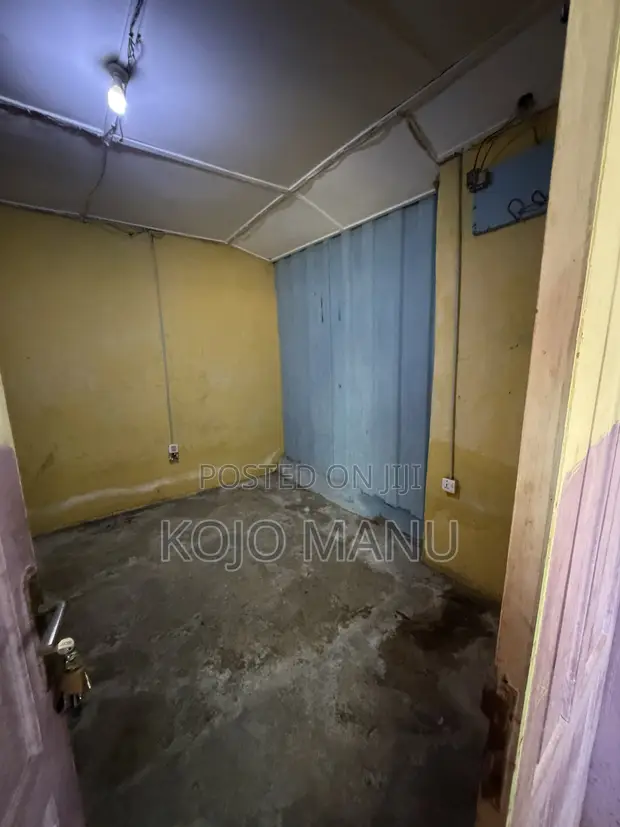 Shop for Rent near Maternity Center - 1