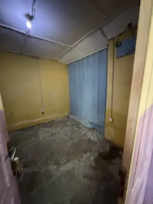 Shop for Rent near Maternity Center