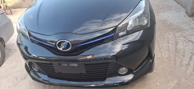 Toyota Vitz 2015 Black - 1