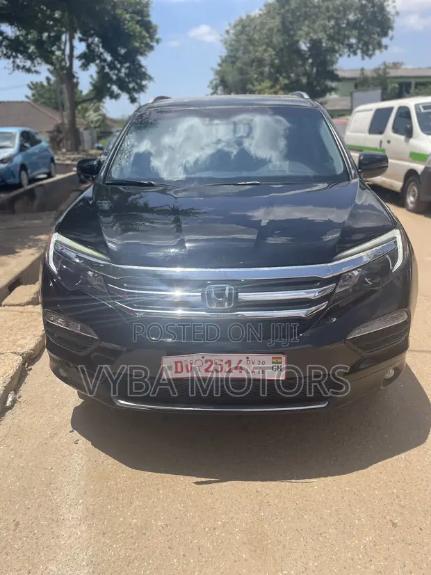 2017 Honda Pilot Touring SUV 4WD - 1