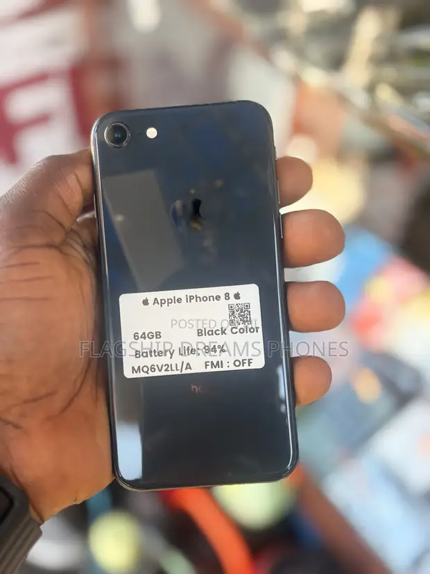 Apple iPhone 8 64GB Black - 1