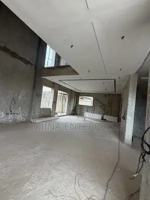 8-Bedroom Mansion for Sale in Daban, Kumasi