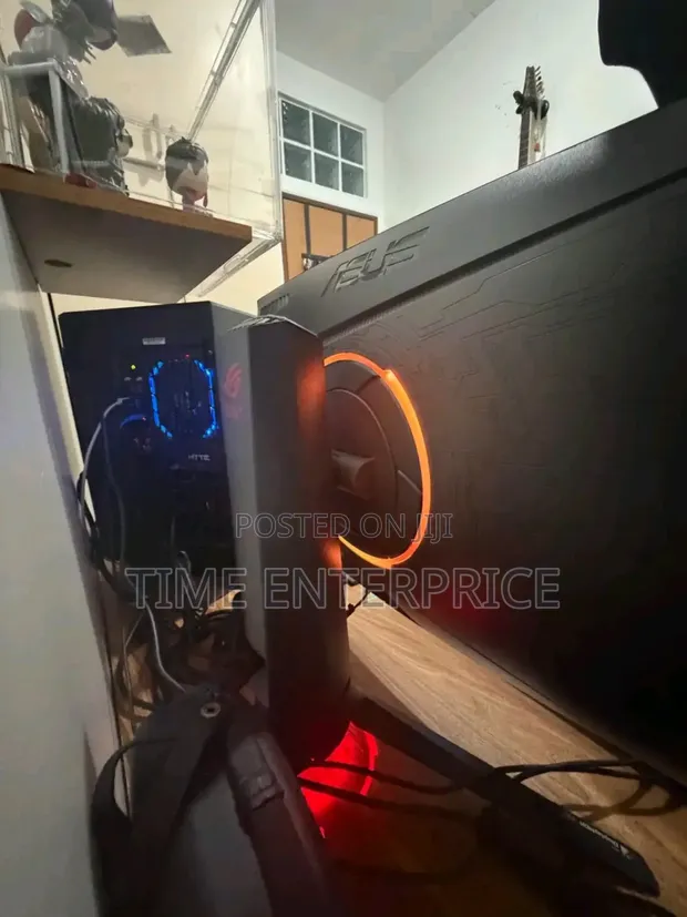 ASUS Curved Gaming Monitor (32-inch, Used) - 1