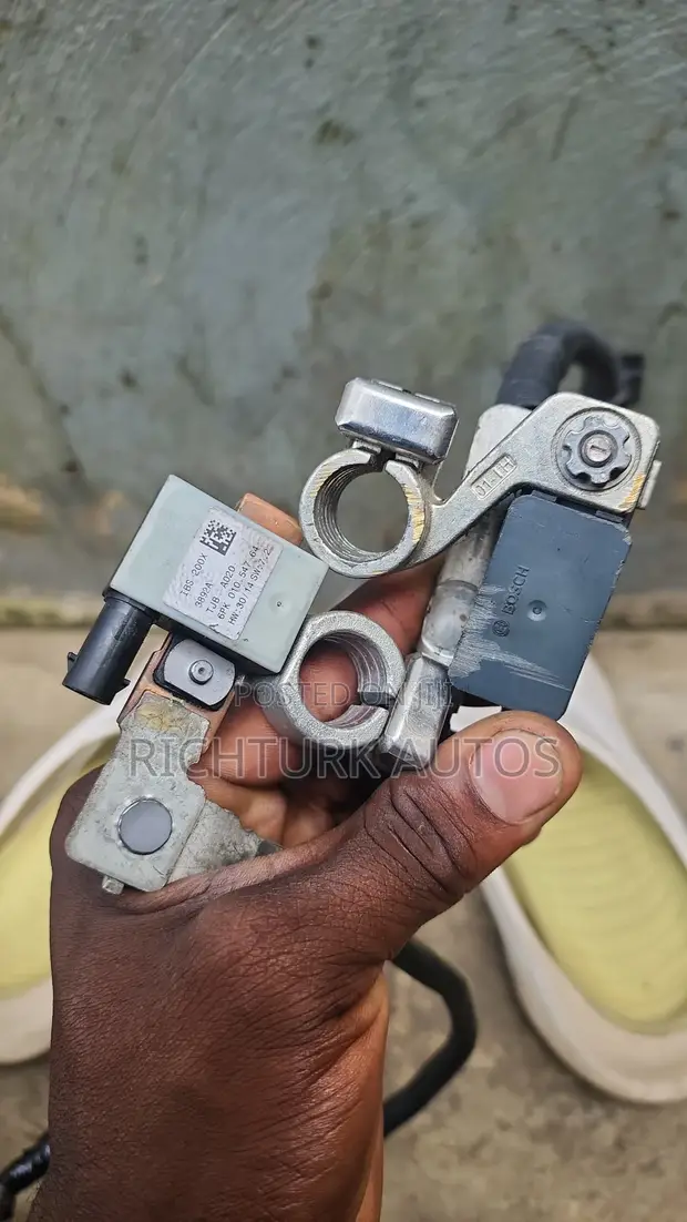 Honda CR-V Battery Sensor (2019-2023) - 1