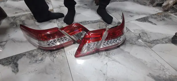 Toyota Camry 2010 Taillight - 1