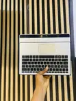 HP Elite x2 1012 G2 Laptop - 5