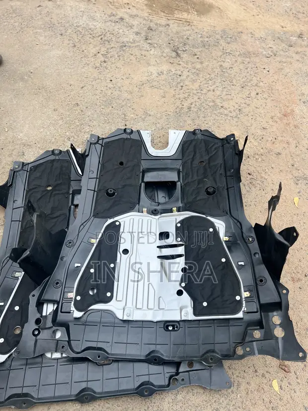 Honda Civic Engine Cover 2016-2021 - 1