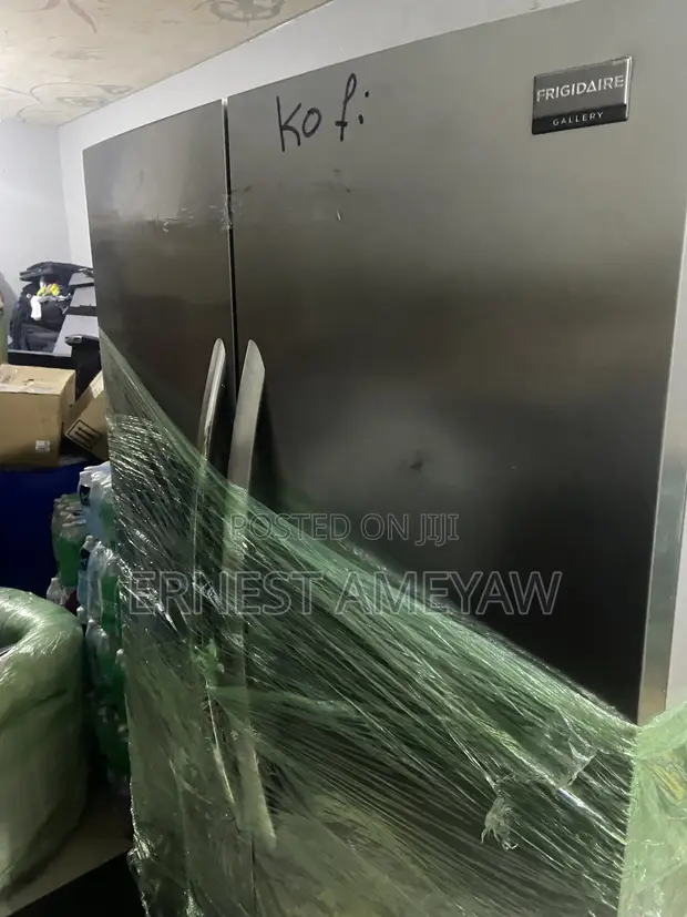 Used GE Refrigerator - Bottom Freezer - 1