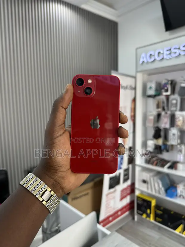 Apple iPhone 13 128GB Red - 1