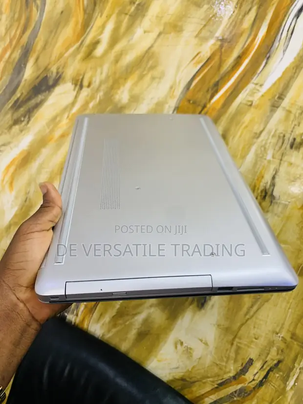 HP Pavilion 15 Laptop: Intel Core i5, 8GB RAM, 256GB SSD - 1