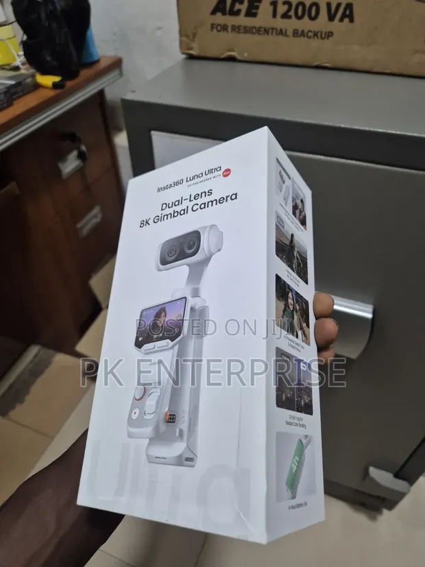 Insta360 Luna Ultra 8K Dual Lens Gimbal Camera - 1