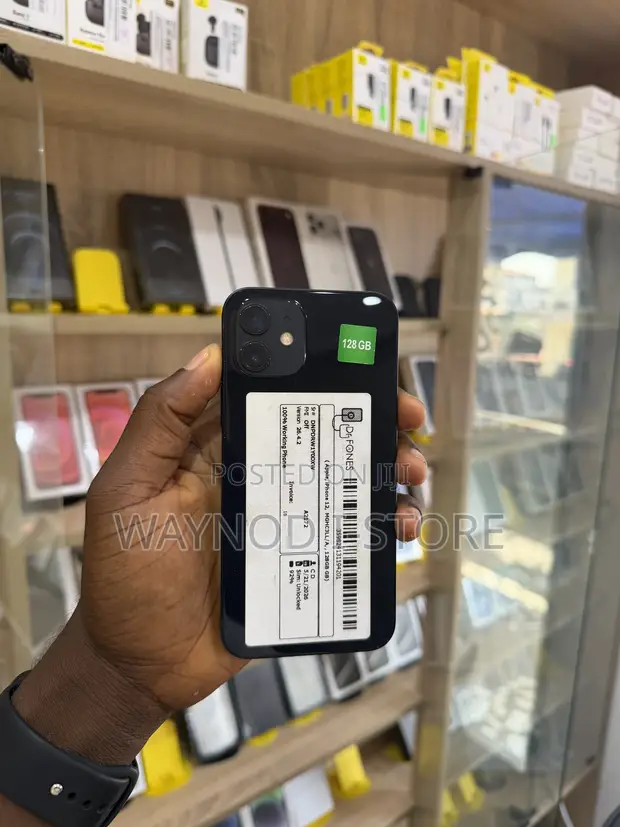 Apple iPhone 12 128GB Black - 1