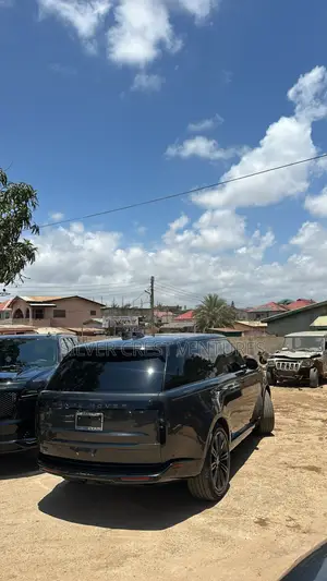 Land Rover Range Rover Vogue 2025 Gray