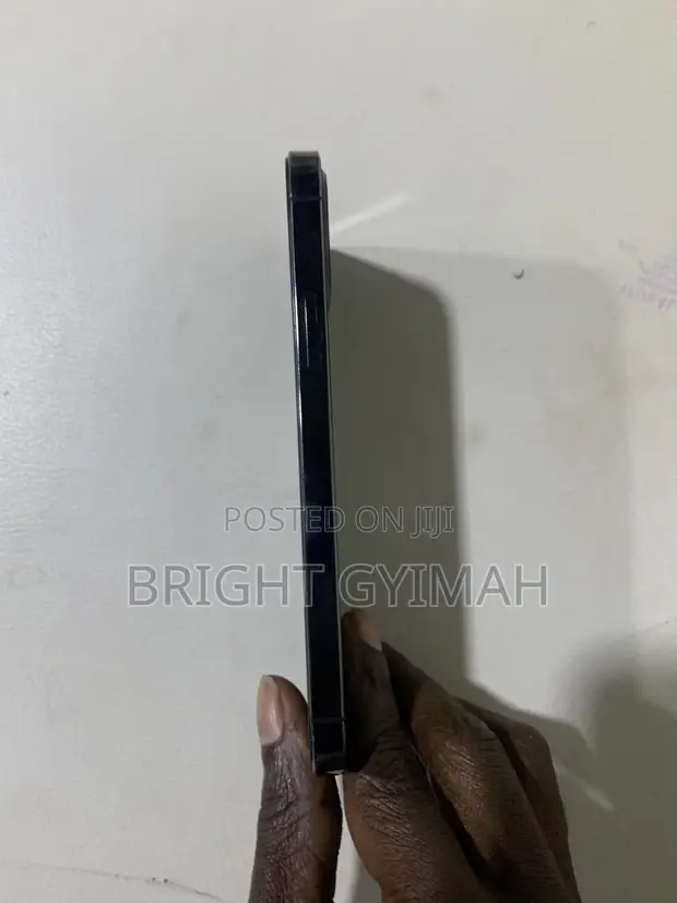 Apple iPhone 12 Pro 256GB Blue - 1