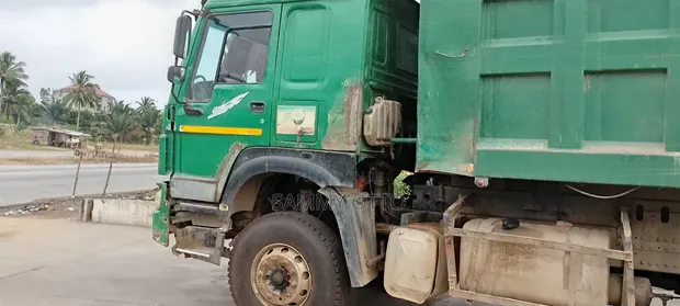 HOWO TRACK 18 Register Truck - 1