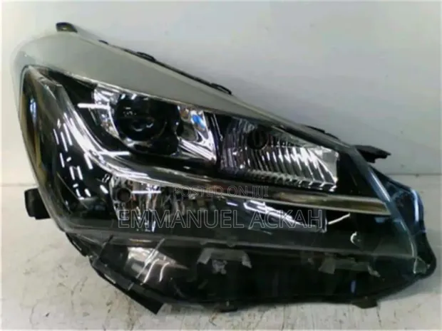 Toyota Vitz 2017 Headlight Pair - 1