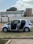 Toyota Vitz 1.3 FWD 5dr 2015 Silver - 4
