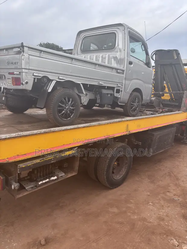 Toyota Hijet Mini Truck - 1