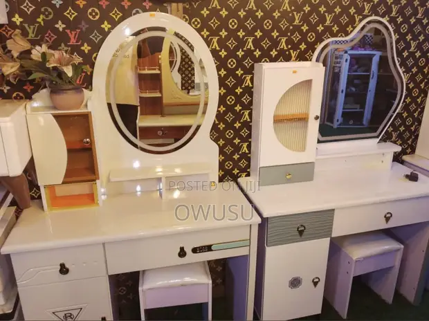 Brand New White Vanity Dressing Table with LED Mirror & 4 Drawers - 1