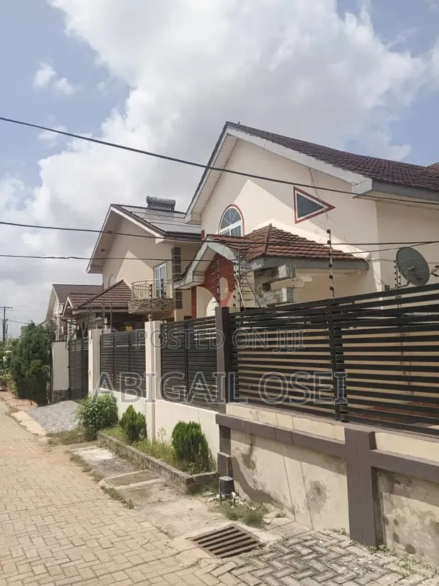 Furnished 3-Bedroom House for Rent in Madina Estate - 1