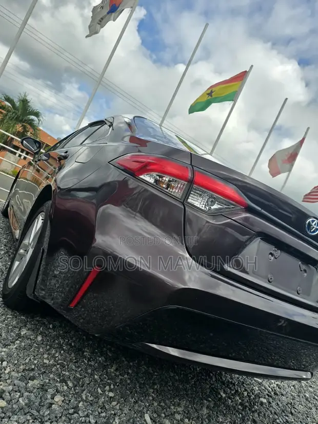 Toyota Corolla SE 2021 Maroon - 1